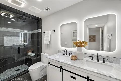 $1,250,000 | 168 23rd Street, Unit D, Costa Mesa, CA 92627