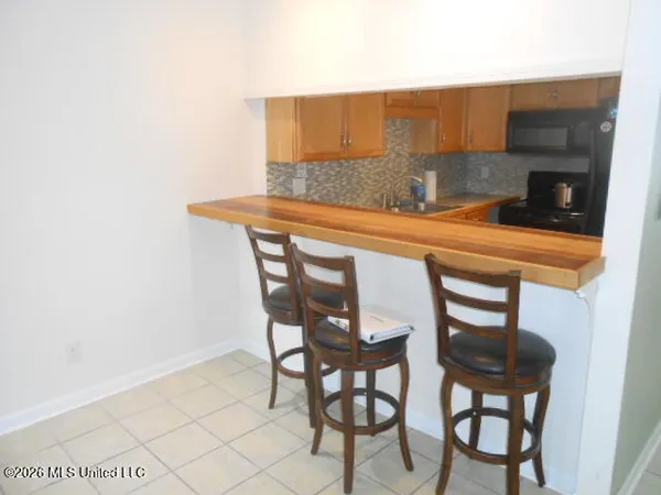 $129,500 | 3230 Cumberland Road, Unit 55, Ocean Springs, MS 39564