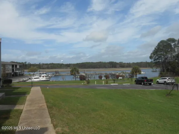 $129,500 | 3230 Cumberland Road, Unit 55, Ocean Springs, MS 39564