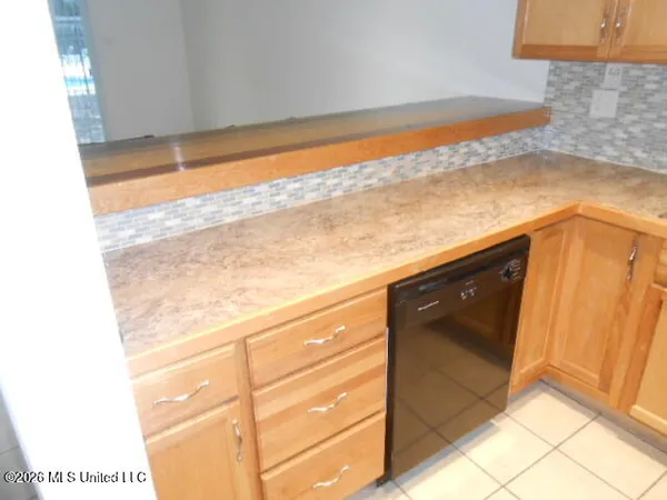 $129,500 | 3230 Cumberland Road, Unit 55, Ocean Springs, MS 39564