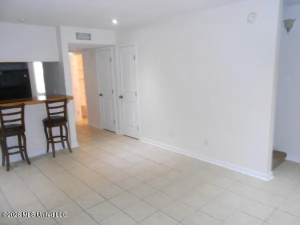 $129,500 | 3230 Cumberland Road, Unit 55, Ocean Springs, MS 39564