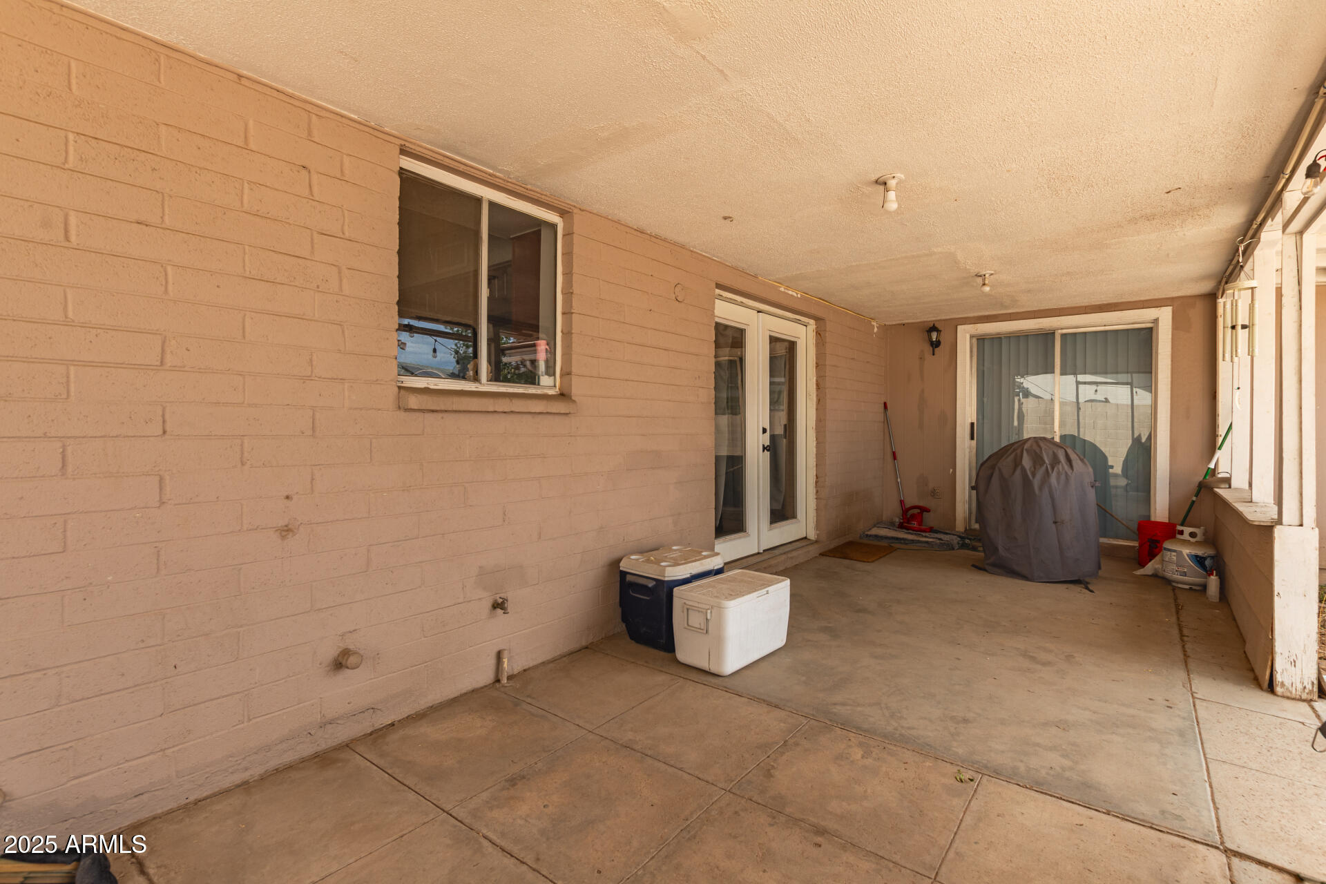 6426 West Lamar Road Glendale, AZ 85301 - Photo 22 of 26 Covered patio