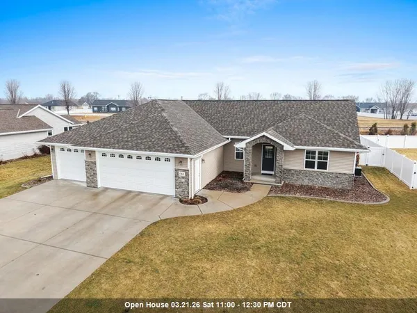 $514,900 | 1748 Bridge Port Circle, De Pere, WI 54115