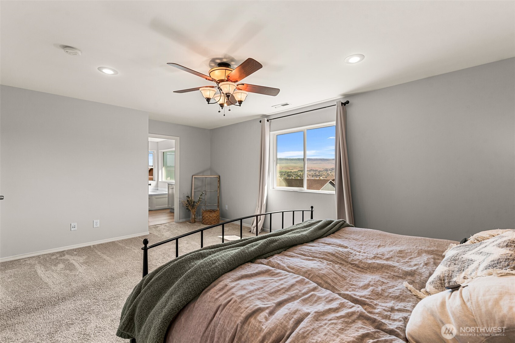 1631 Fuller Street Wenatchee, WA 98801 - Photo 17 of 37
