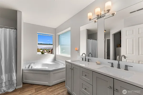 $625,000 | 1631 Fuller Street, Wenatchee, WA 98801