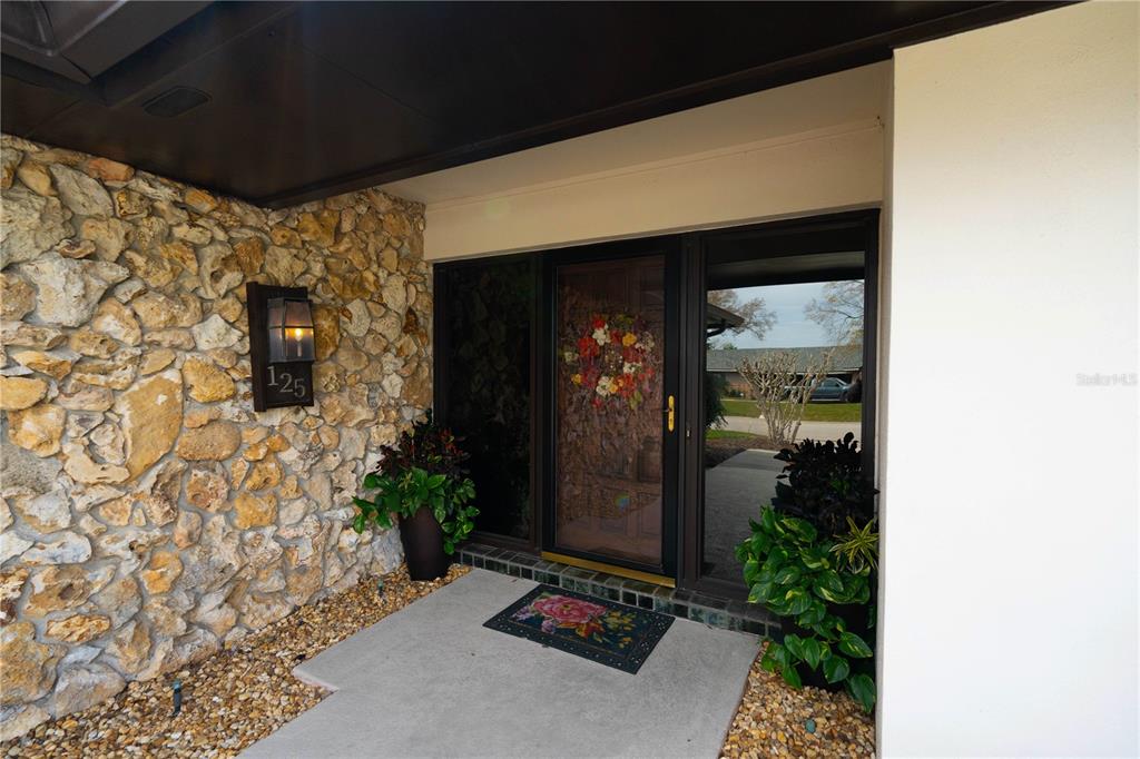 125 Spring Valley Loop Altamonte Springs, FL 32714 - Photo 2 of 61 Gallery Image 2