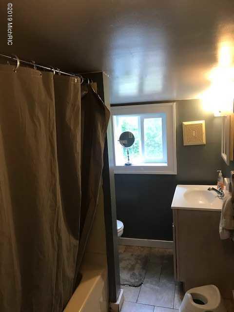 2598 West Giles Road Muskegon, MI 49445 - Photo 12 of 19 download (15)