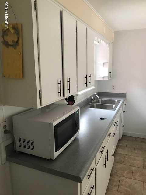 2598 West Giles Road Muskegon, MI 49445 - Photo 8 of 19 download (17)
