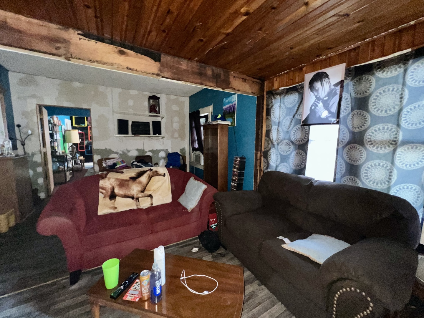 514 West Harrison Street Villa Grove, IL 61956 - Photo 5 of 21 a living room with furniture and a couch
