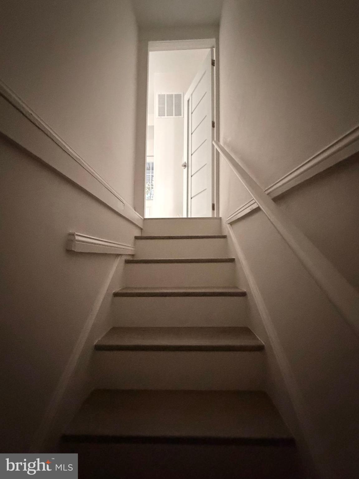 726 Roxboro Place Northwest Washington, DC 20011 - Photo 14 of 21 a view of entryway