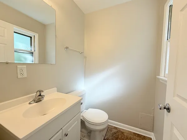 $202,000 | 2711 Larkspur Lane, Hazel Crest, IL 60429