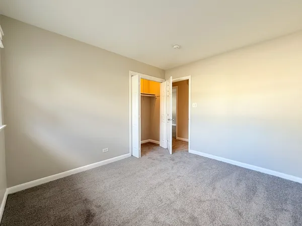 $202,000 | 2711 Larkspur Lane, Hazel Crest, IL 60429