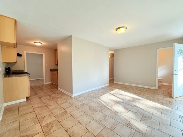 $202,000 | 2711 Larkspur Lane, Hazel Crest, IL 60429