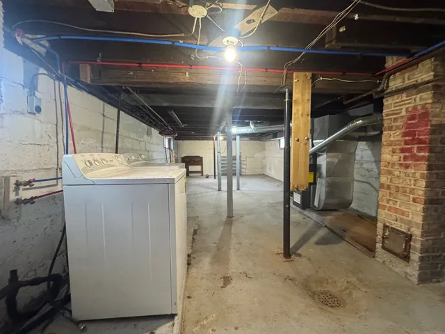 $49,900 | 1408 3rd Avenue, Sterling, IL 61081