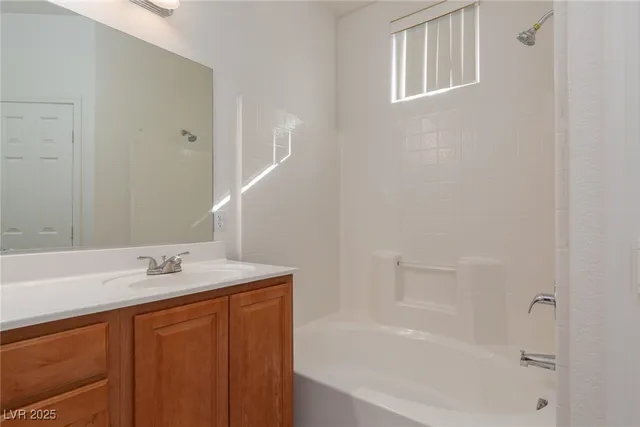 $1,650 | 9303 Gilcrease Avenue, Unit 1053, Las Vegas, NV 89149