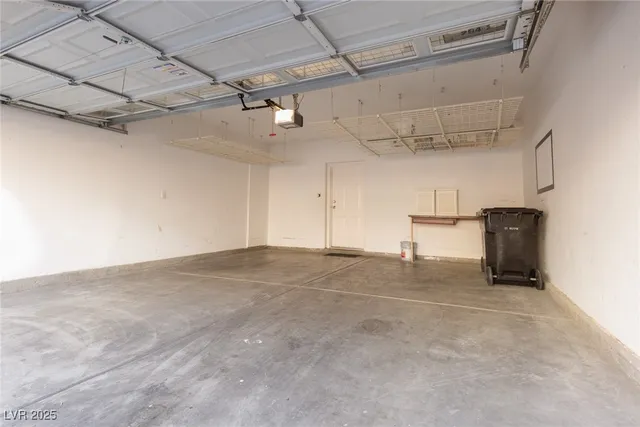 $1,650 | 9303 Gilcrease Avenue, Unit 1053, Las Vegas, NV 89149