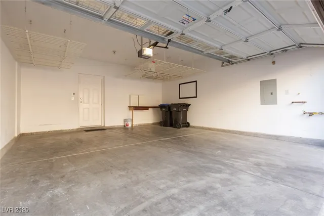 $1,650 | 9303 Gilcrease Avenue, Unit 1053, Las Vegas, NV 89149