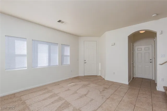 $1,650 | 9303 Gilcrease Avenue, Unit 1053, Las Vegas, NV 89149