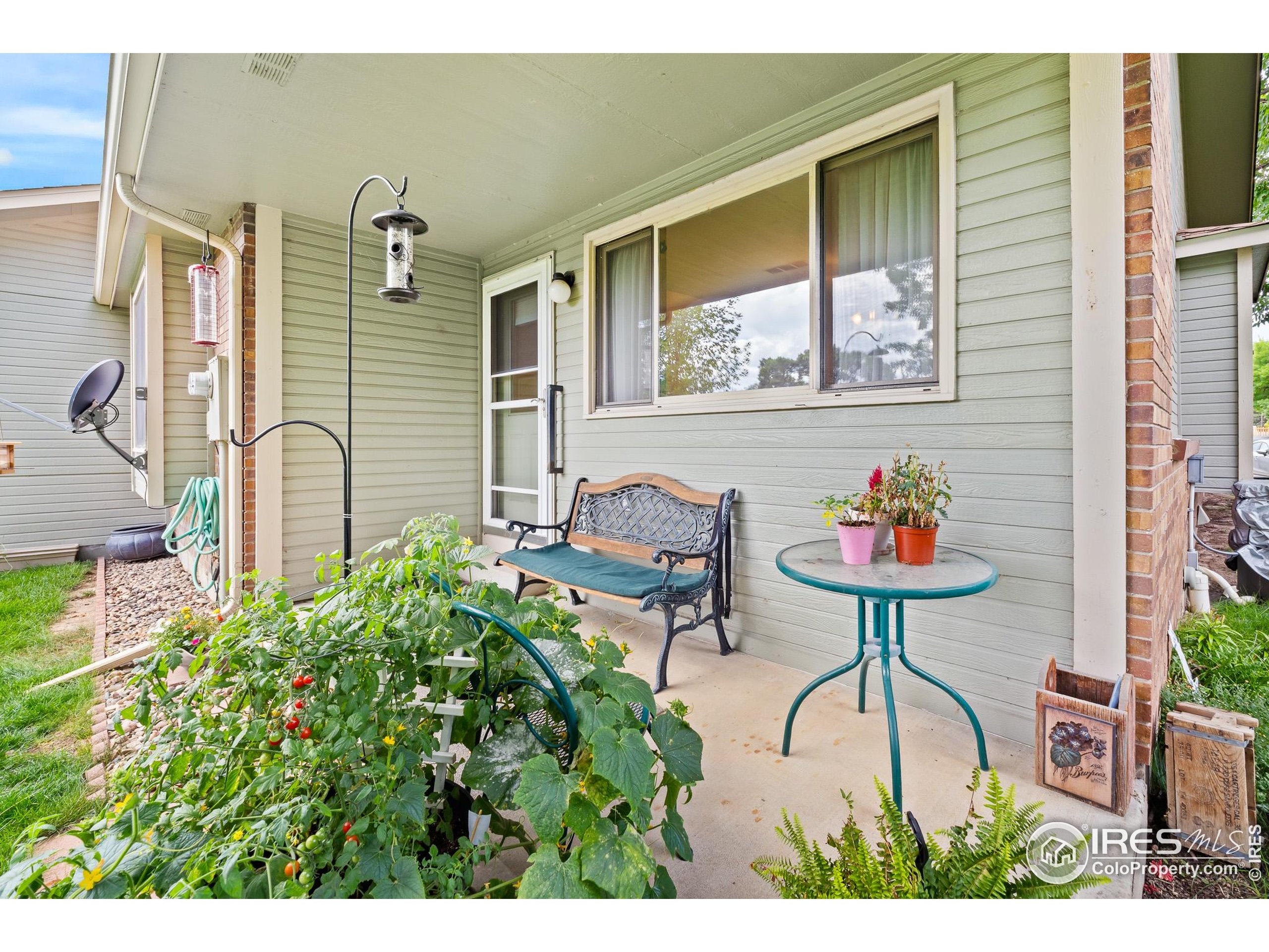 1100 South Taft Avenue, Unit 46 Loveland, CO 80537 - Photo 30 of 31 a view of living room and window