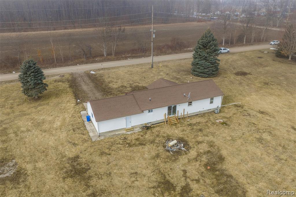 2460 Stapleton Road Goodells, MI 48027 - Photo 33 of 40