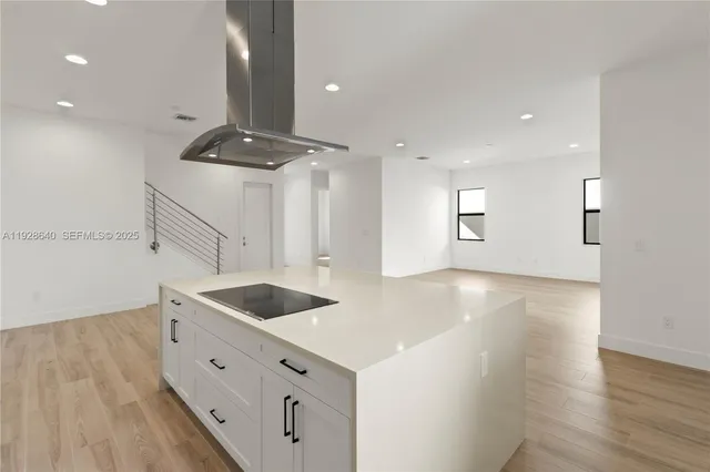 $7,500 | 1419 Southwest 23rd Street, Fort Lauderdale, FL 33315