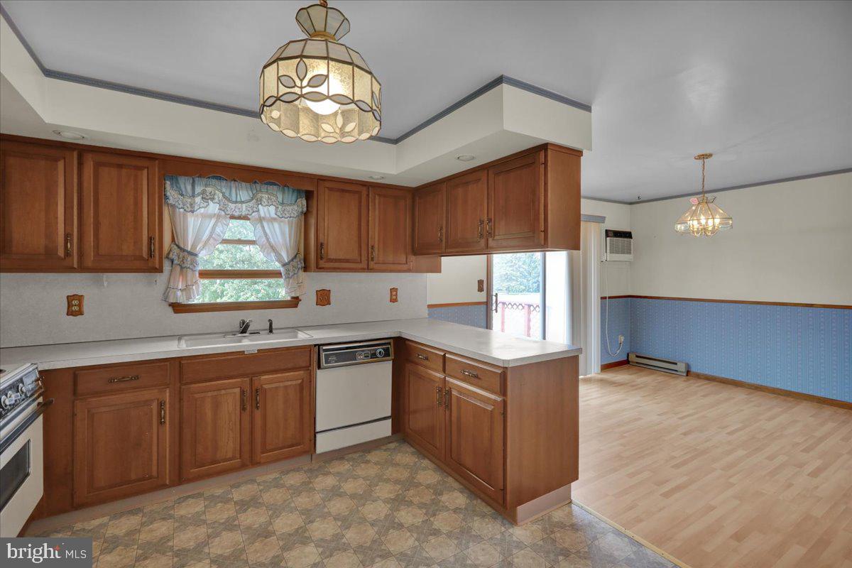 9707 Longswamp Road Mertztown, PA 19539 - Photo 12 of 38 Gallery Image 12