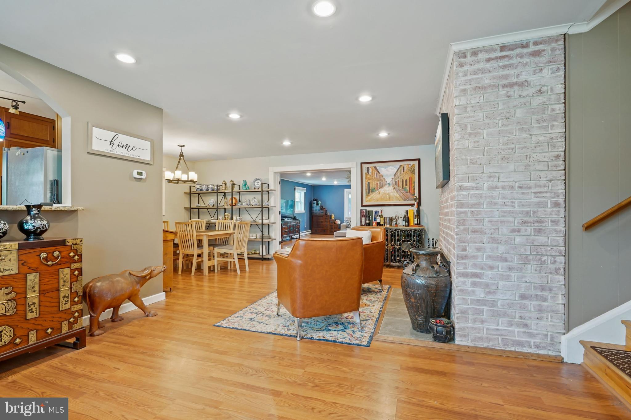 7207 Catlett Street Springfield, VA 22151 - Photo 4 of 29
