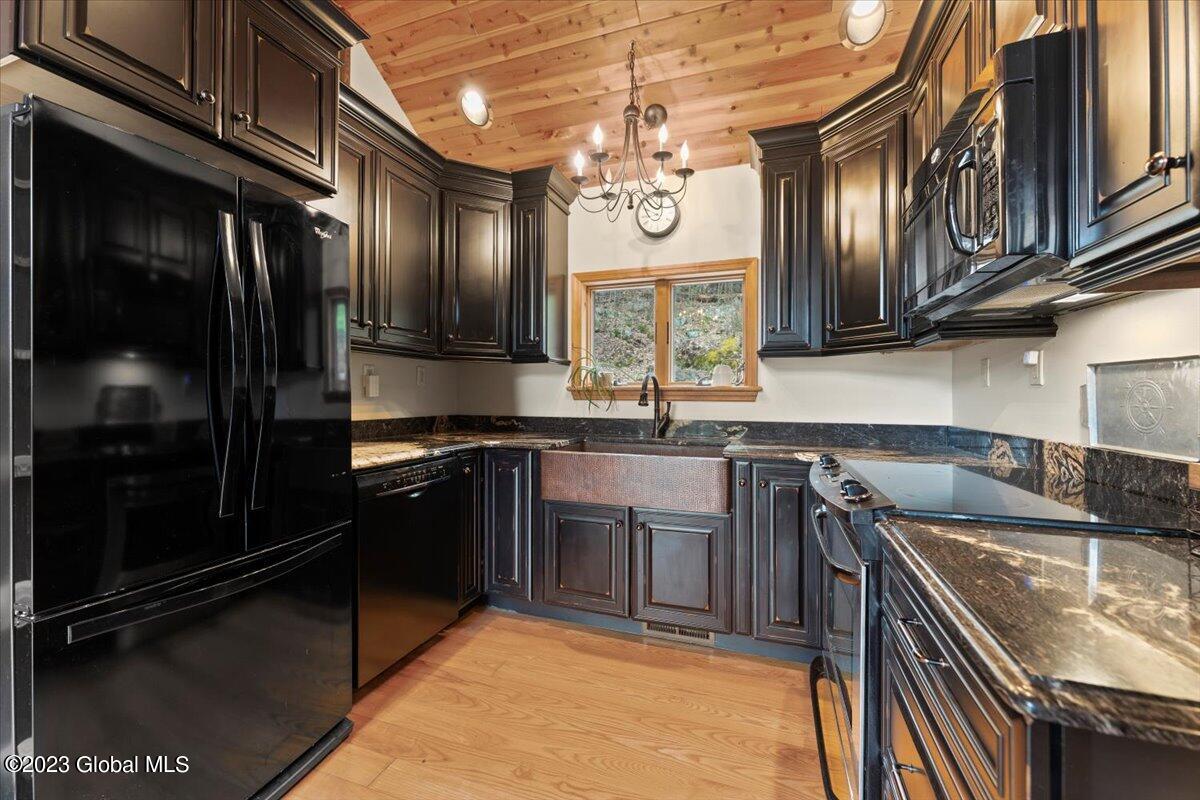 1138 Pilot Knob Road Kattskill Bay, NY 12844 - Photo 11 of 37 31-DOD00861