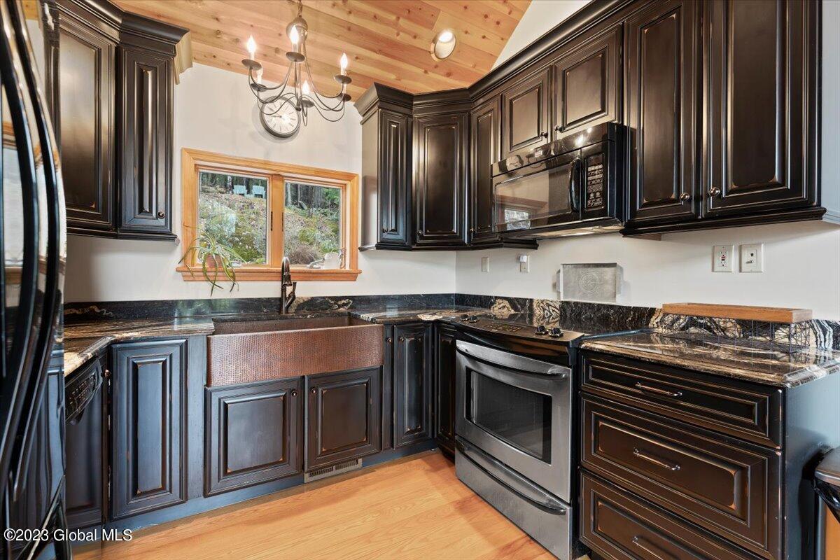 1138 Pilot Knob Road Kattskill Bay, NY 12844 - Photo 10 of 37 29-DOD00870