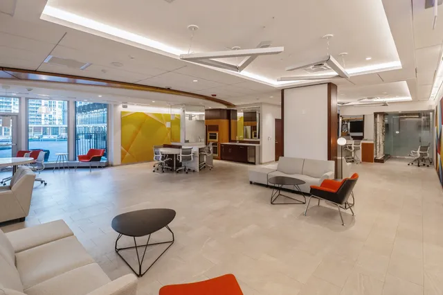 $660,000 | 400 East Randolph Street, Unit 3209, Chicago, IL 60601