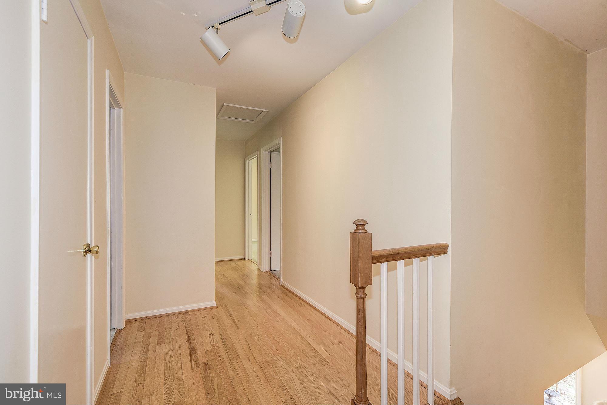 2424 Bramblebush Court Reston, VA 20191 - Photo 22 of 30 Interior (General)