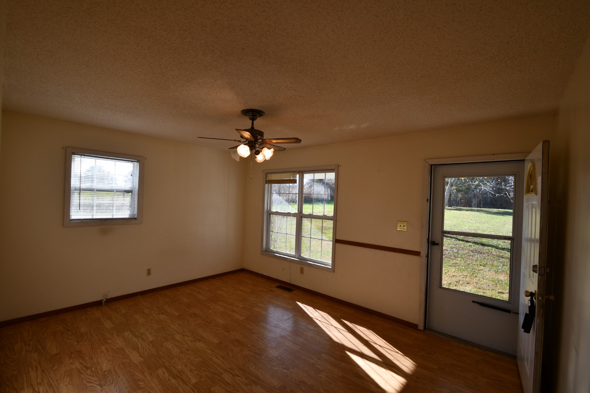 7 Fleeman Road Lawrenceburg, TN 38464 - Photo 7 of 16 a view of an empty room with a window