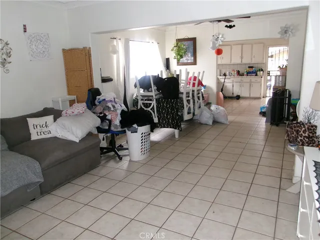 $969,000 | 7926 Wilcox Avenue, Cudahy, CA 90201