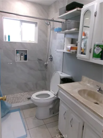 $969,000 | 7926 Wilcox Avenue, Cudahy, CA 90201