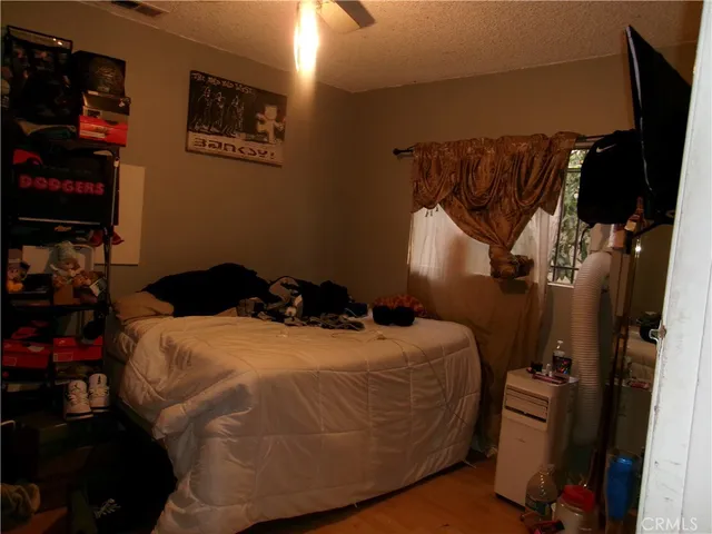 $969,000 | 7926 Wilcox Avenue, Cudahy, CA 90201