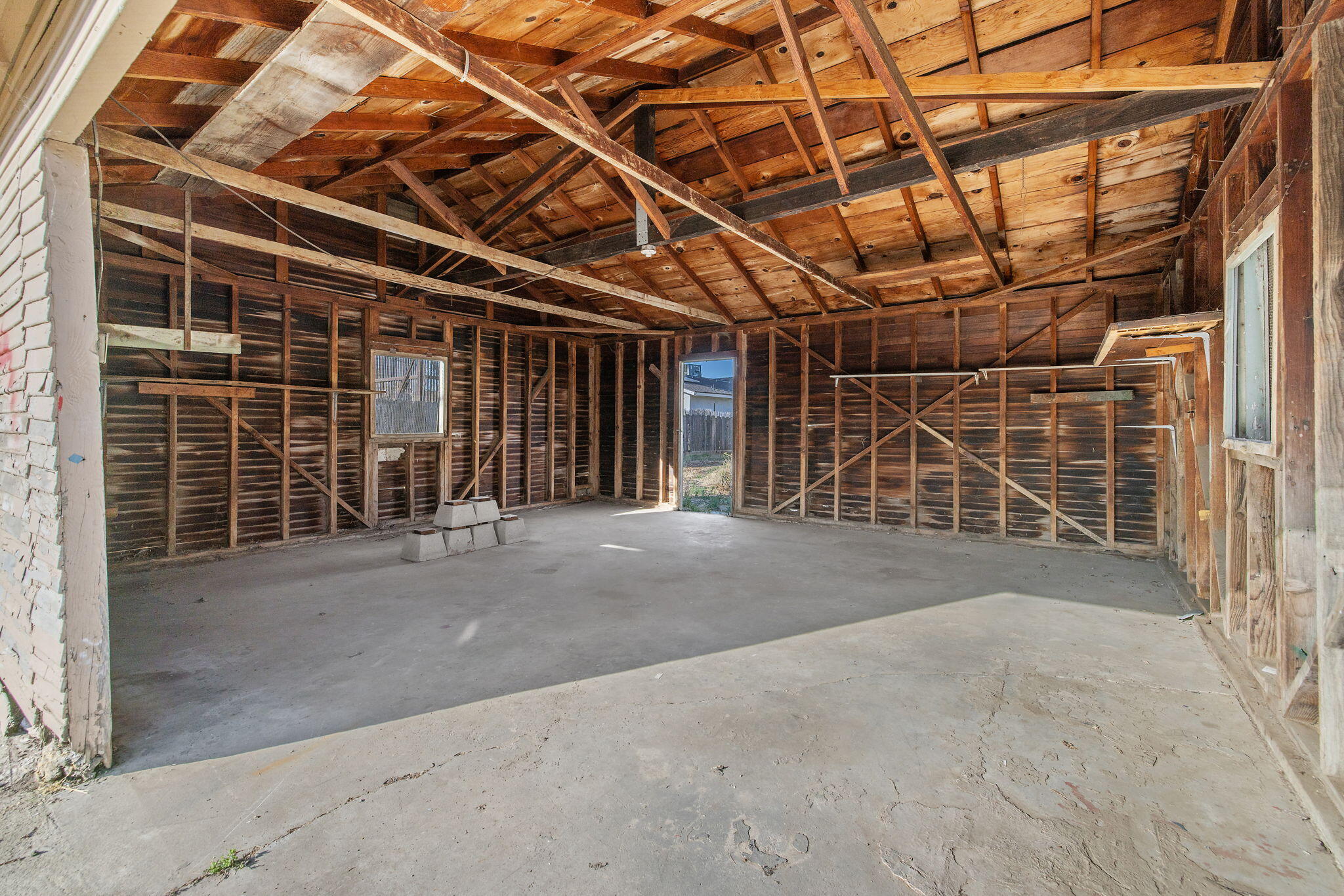 241 South F Street Exeter, CA 93221 - Photo 32 of 34 30-web-or-mls-713A7184