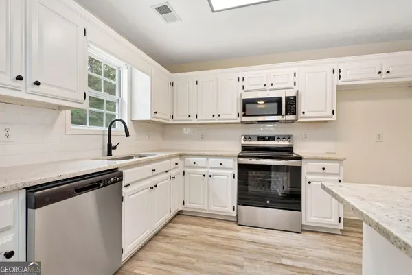 $400,000 | 396 Harvey Lokey Road, Bethlehem, GA 30620