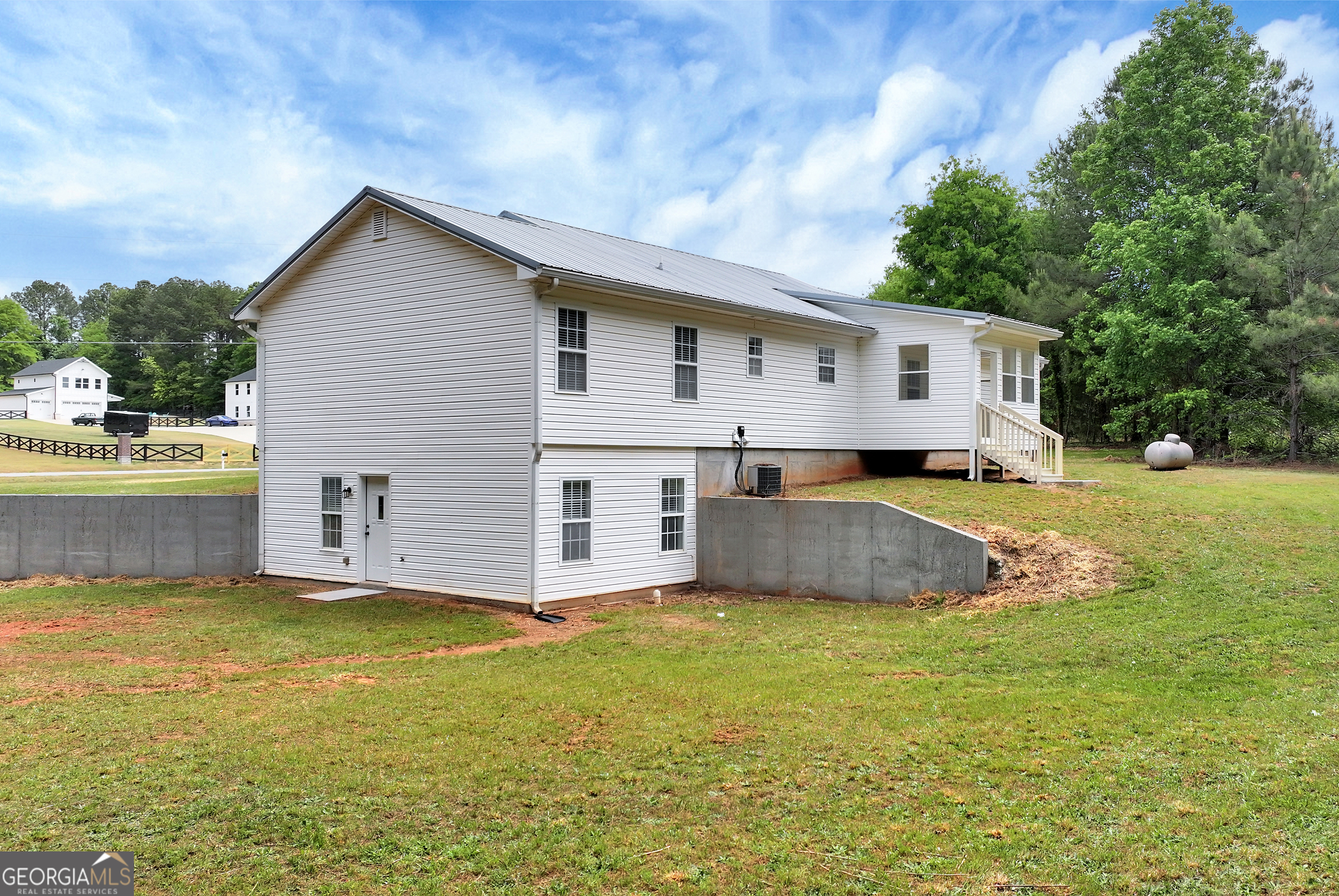 396 Harvey Lokey Road Bethlehem, GA 30620 - Photo 5 of 52
