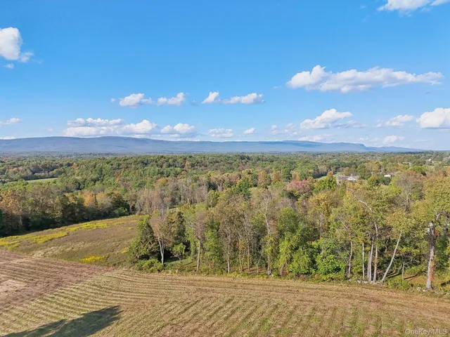 $700,000 | 728 Highway 302, Pine Bush, NY 12566