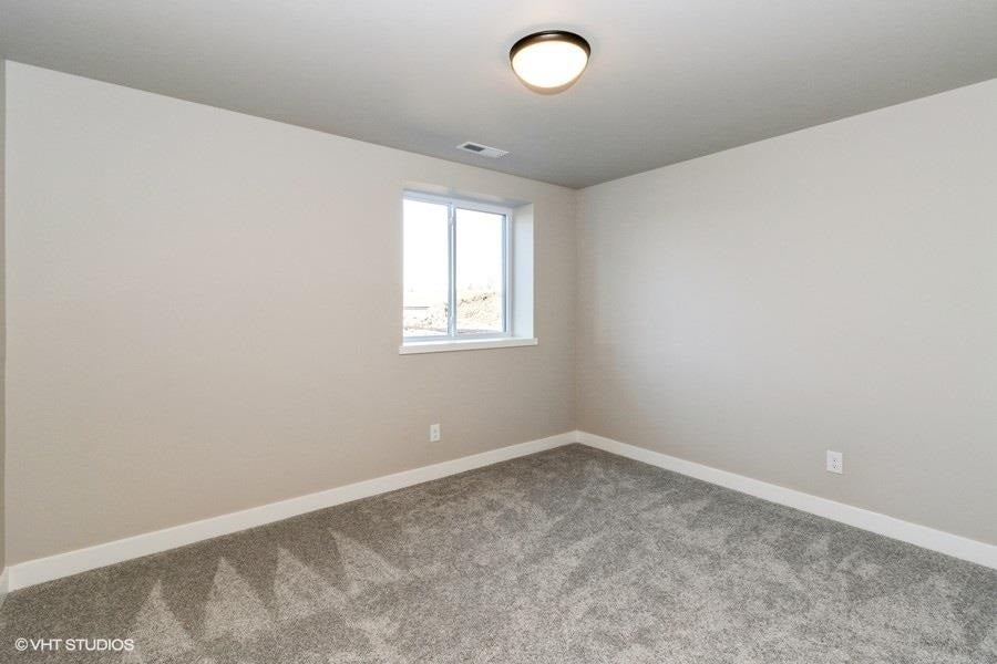 1022 High Rdg Trail Solon, IA 52333 - Photo 36 of 41 Gallery Image 36