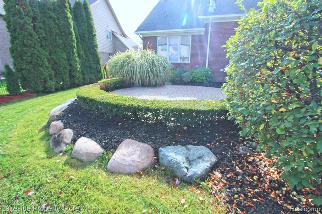 19913 Mapleton Drive Macomb, MI 48044 - Photo 34 of 40