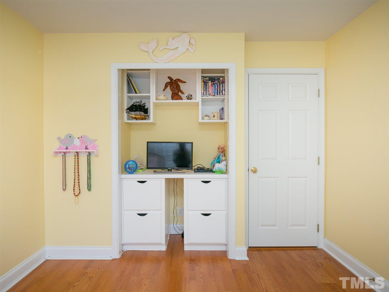 10161 Mizner Lane Raleigh, NC 27617 - Photo 24 of 30 Gallery Image 24