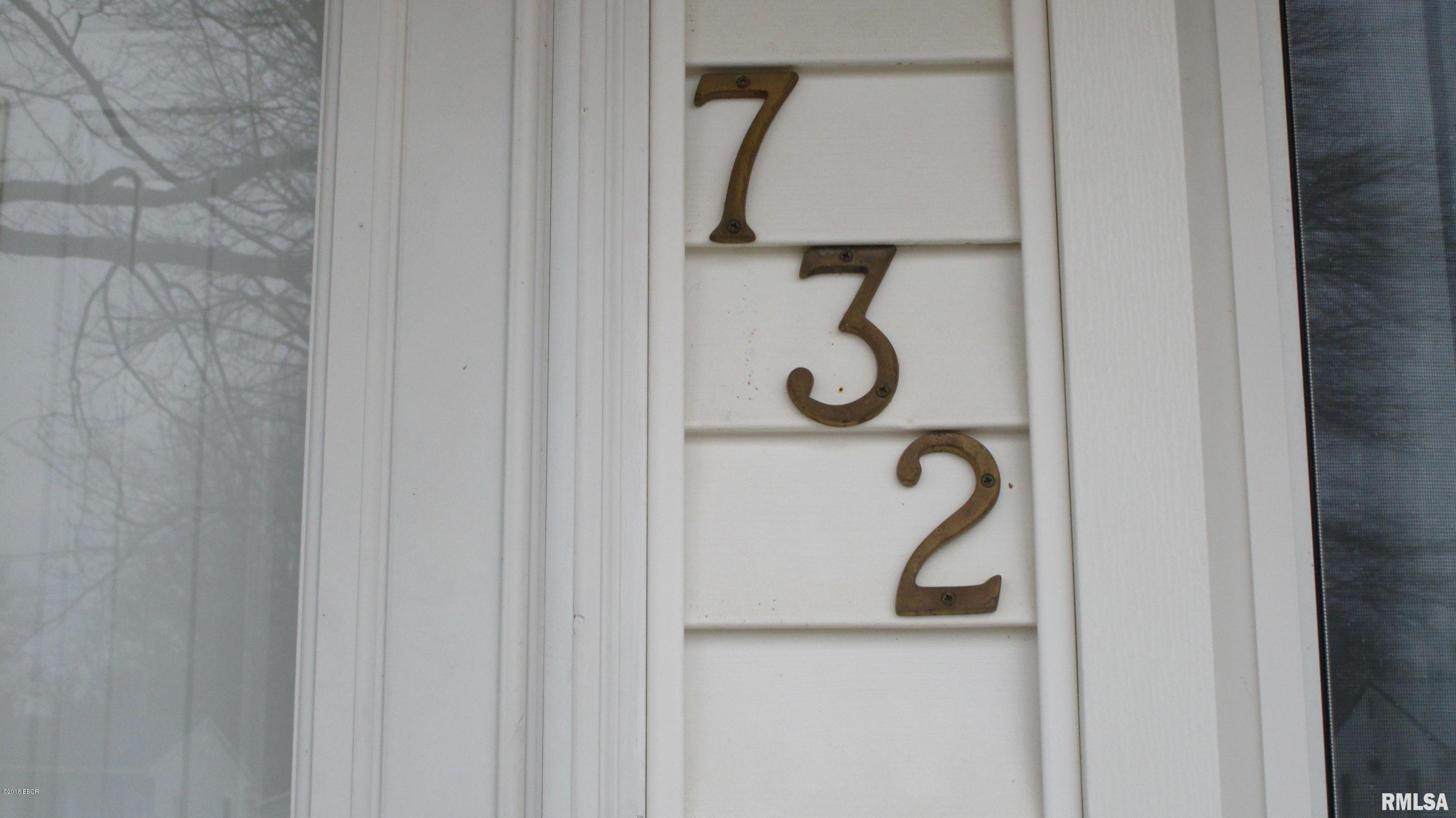 732 West 5th Street Flora, IL 62839 - Photo 2 of 50 Gallery Image 2