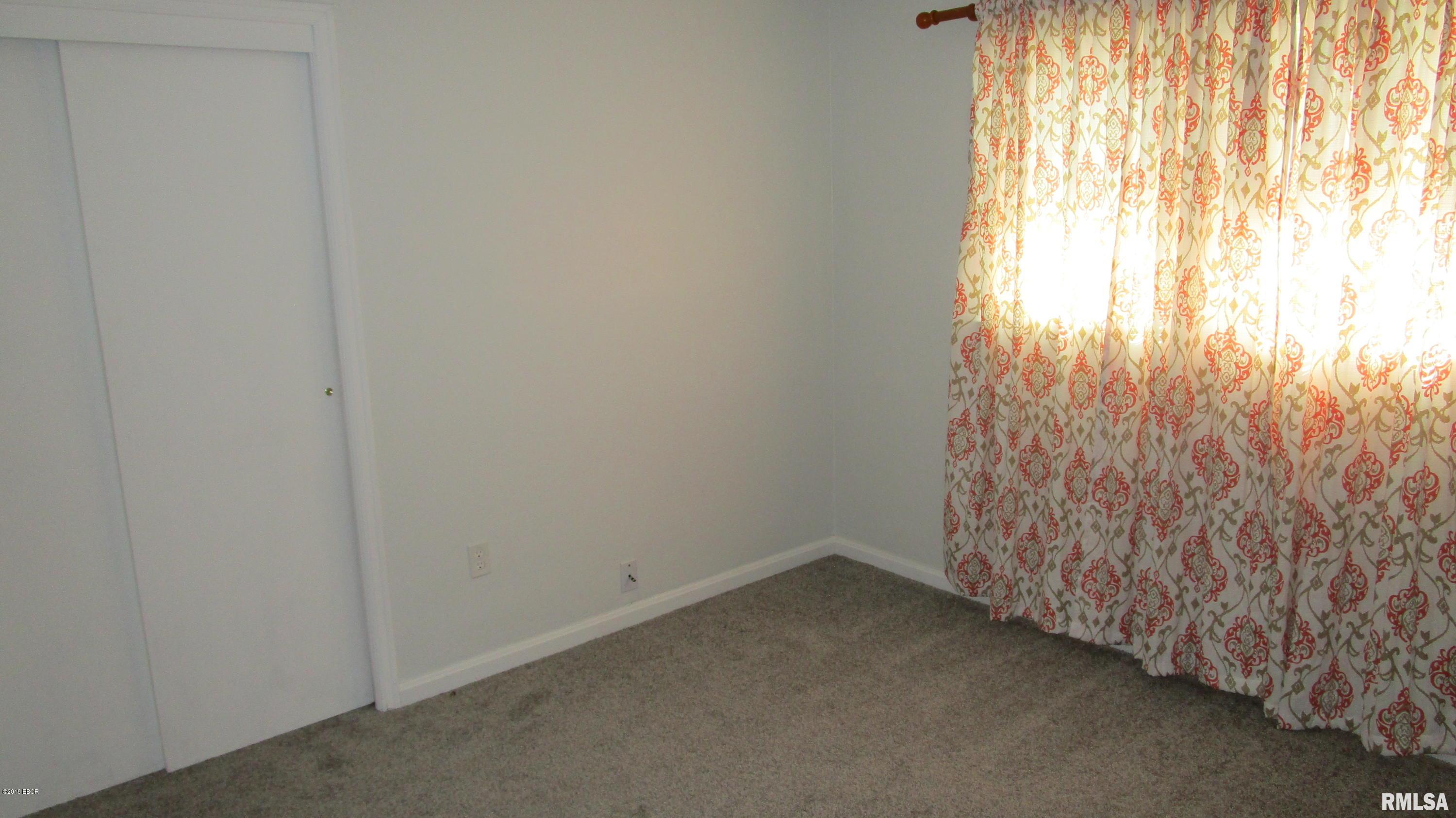 732 West 5th Street Flora, IL 62839 - Photo 36 of 50 Gallery Image 36
