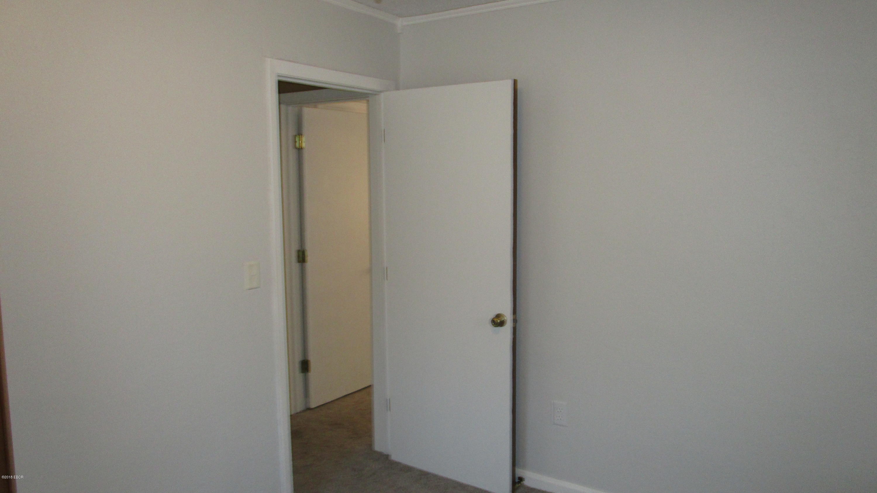 732 West 5th Street Flora, IL 62839 - Photo 41 of 50 Gallery Image 41