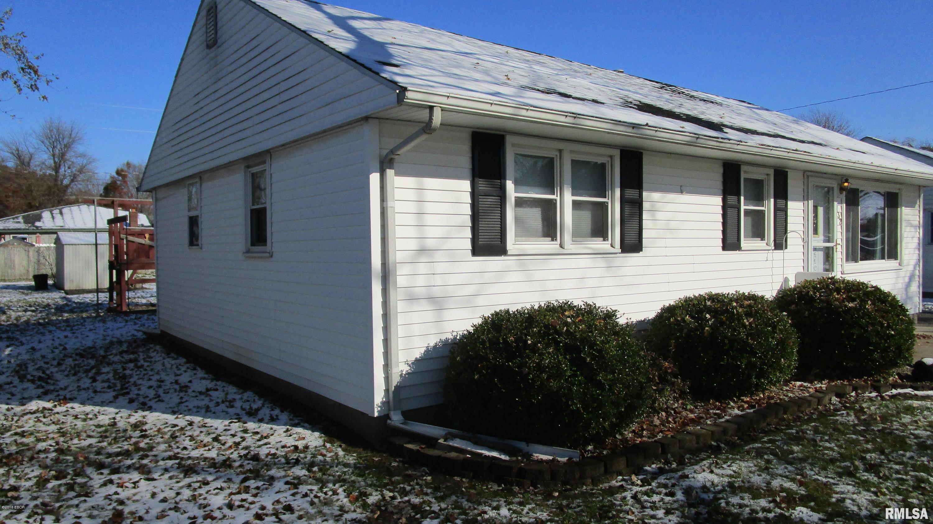 732 West 5th Street Flora, IL 62839 - Photo 9 of 50 Gallery Image 9