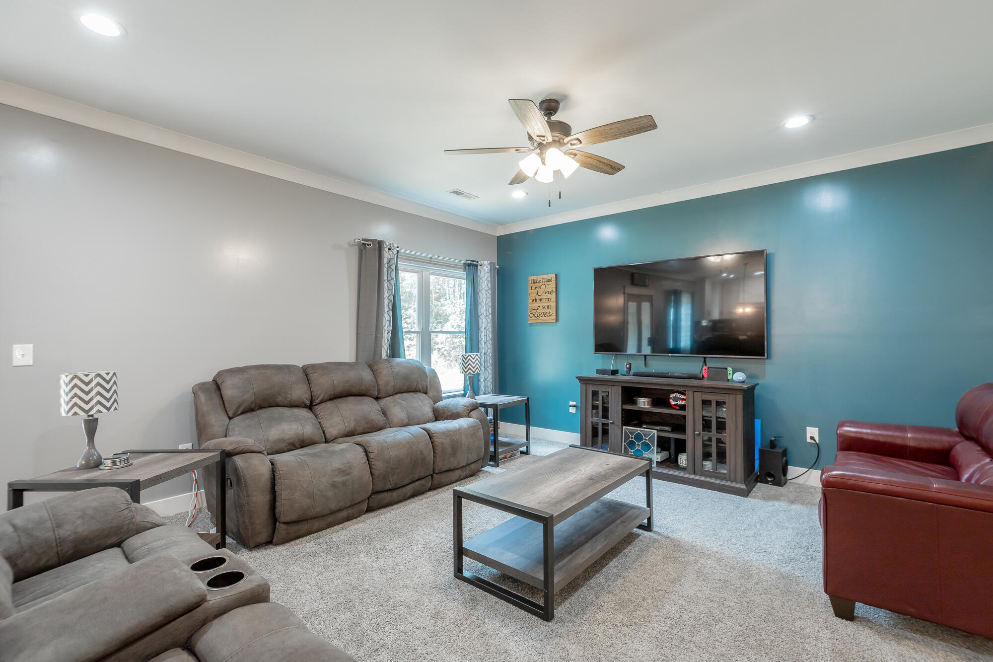 672 Wheeler Road LaFayette, GA 30728 - Photo 11 of 103 Living Room