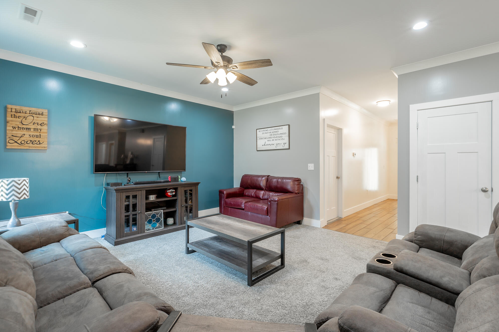 672 Wheeler Road LaFayette, GA 30728 - Photo 13 of 103 Living Room