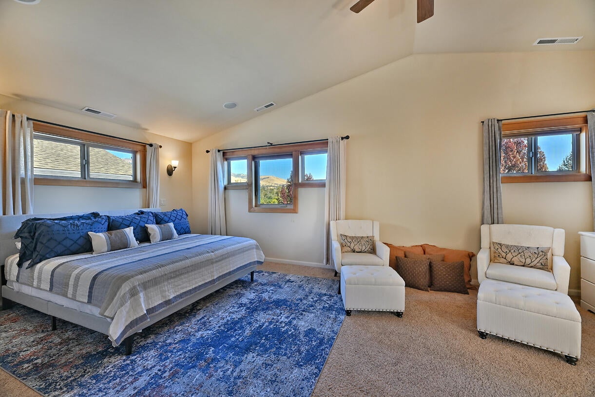 497 Park Ridge Place Ashland, OR 97520 - Photo 16 of 38 DSC_1263