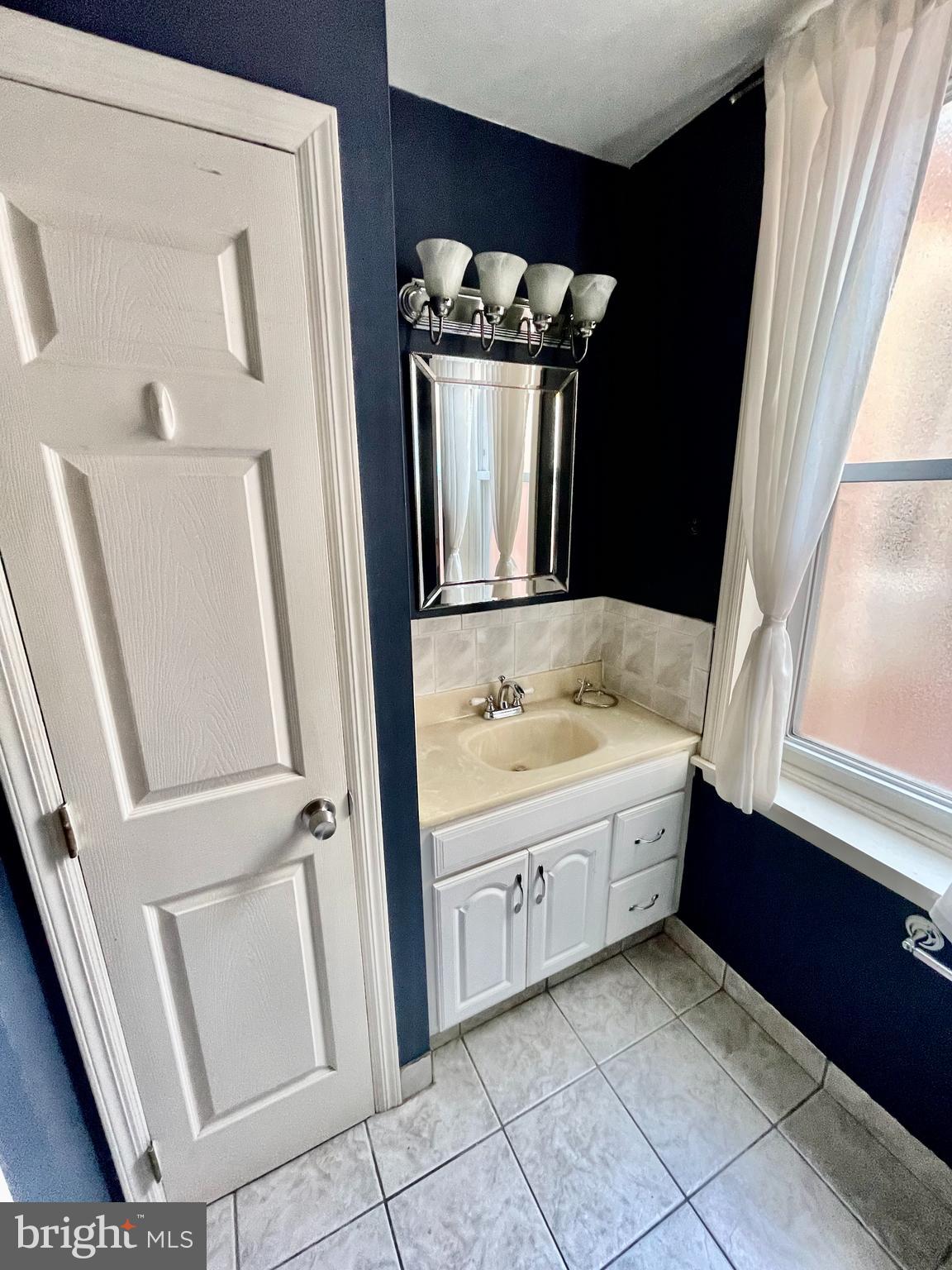 4819 Ridge Avenue Philadelphia, PA 19129 - Photo 19 of 21